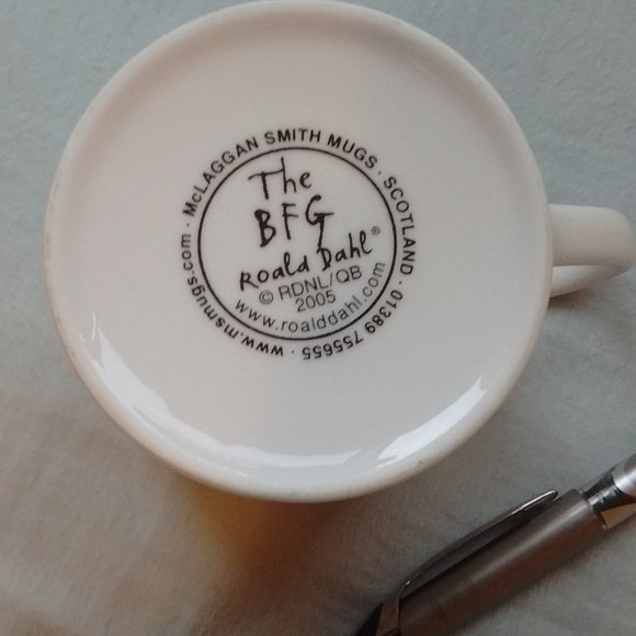 Roald Dahl BFG Mug - Picture 3 of 3